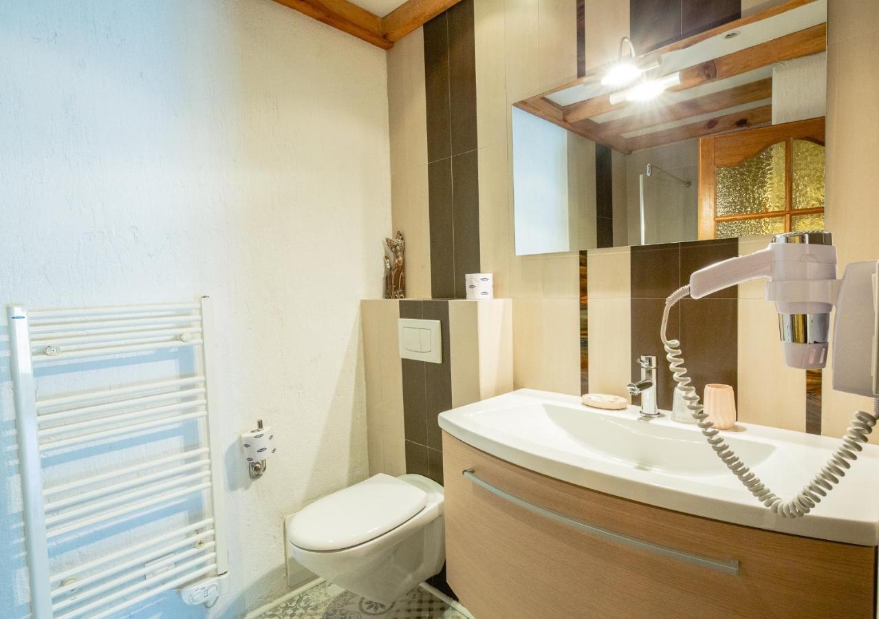 Auberge U N'Antru Versu San-Gavino-di-Carbini Zewnętrze zdjęcie